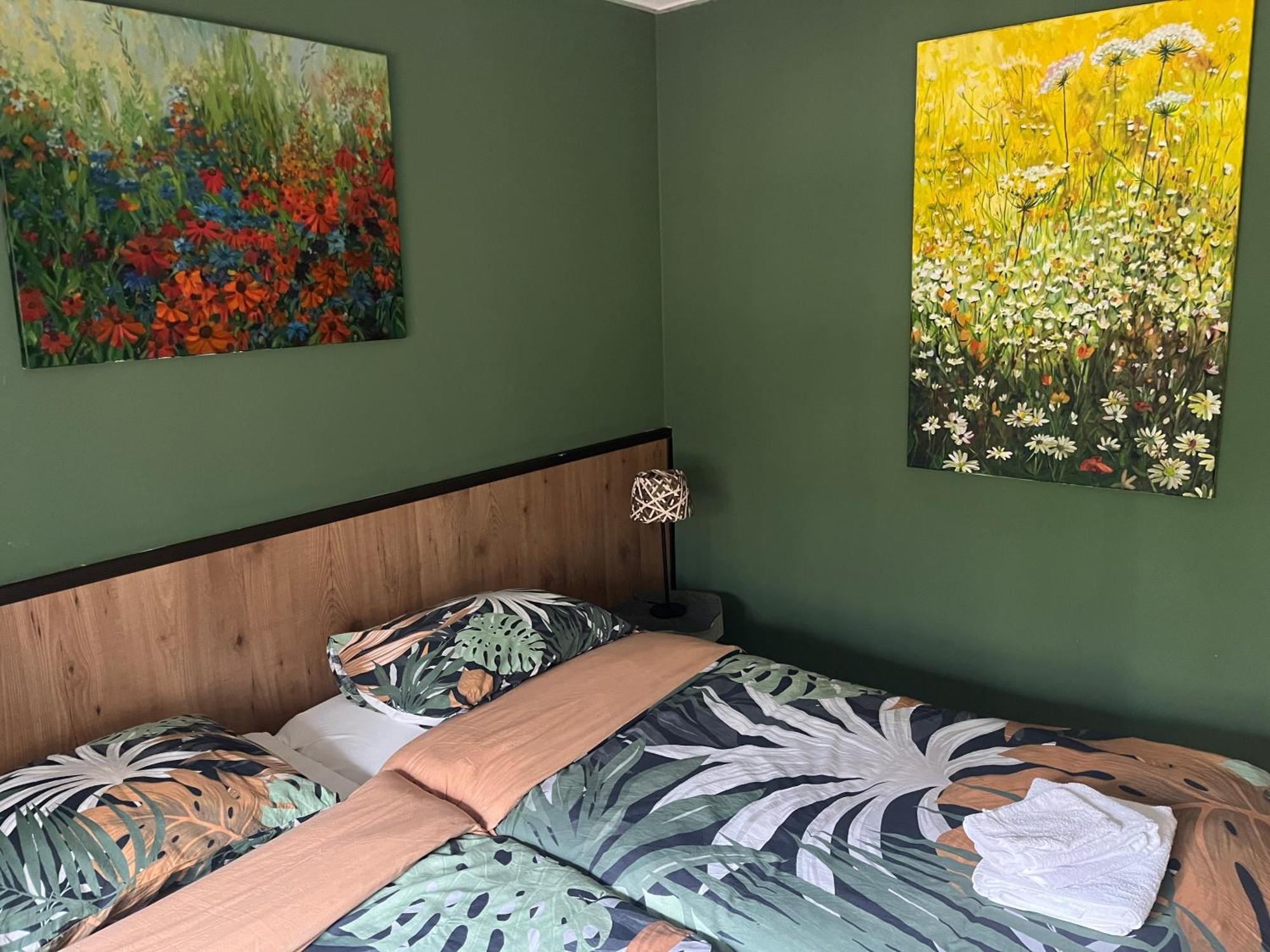 Hoeve Veganza B&B Vlagtwedde Ngoại thất bức ảnh